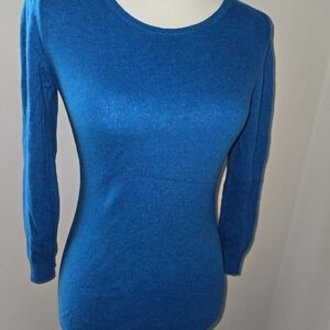 🎄Ann Taylor Blue Women's Top
